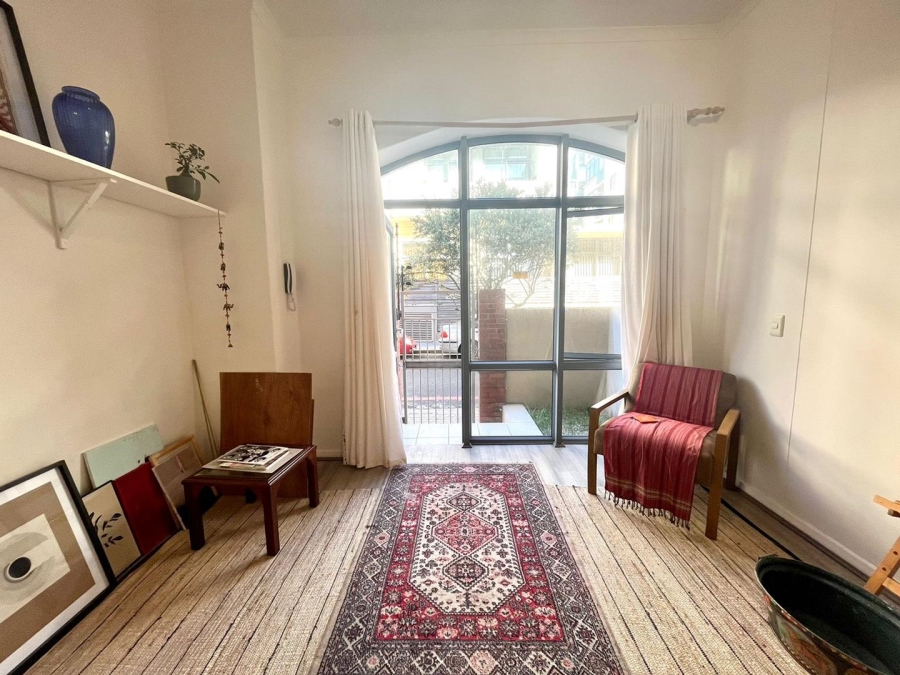 To Let 1 Bedroom Property for Rent in Muizenberg Western Cape